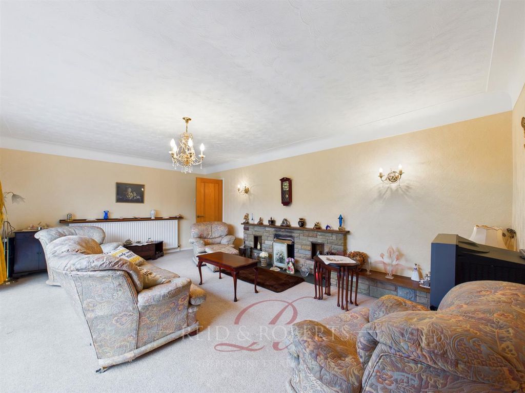 Property photo 2 of 27 Cam05148G0-Pr0098-Still001.Jpg