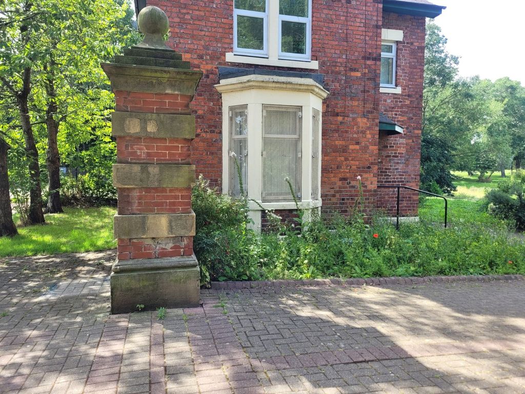 Property photo 2 of 6 Picture No. 11