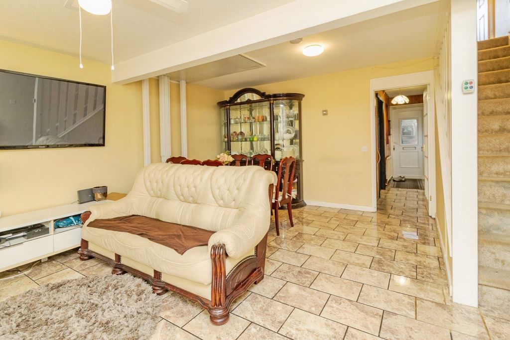 Property photo 2 of 20 Pbox-Img.Jpg