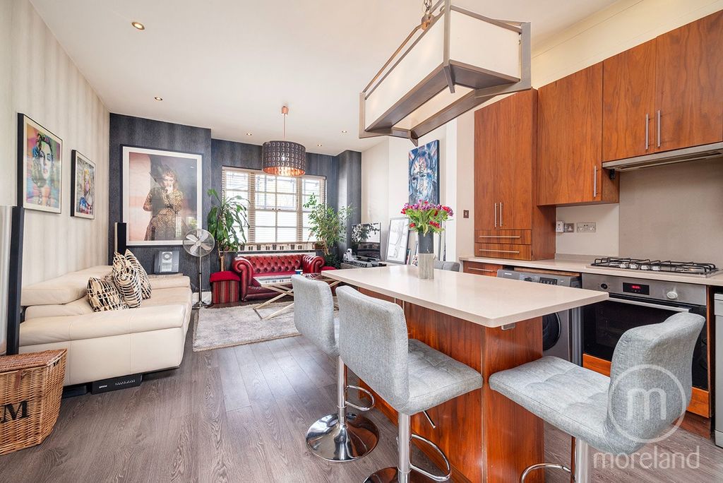 Property photo 1 of 9 3893643