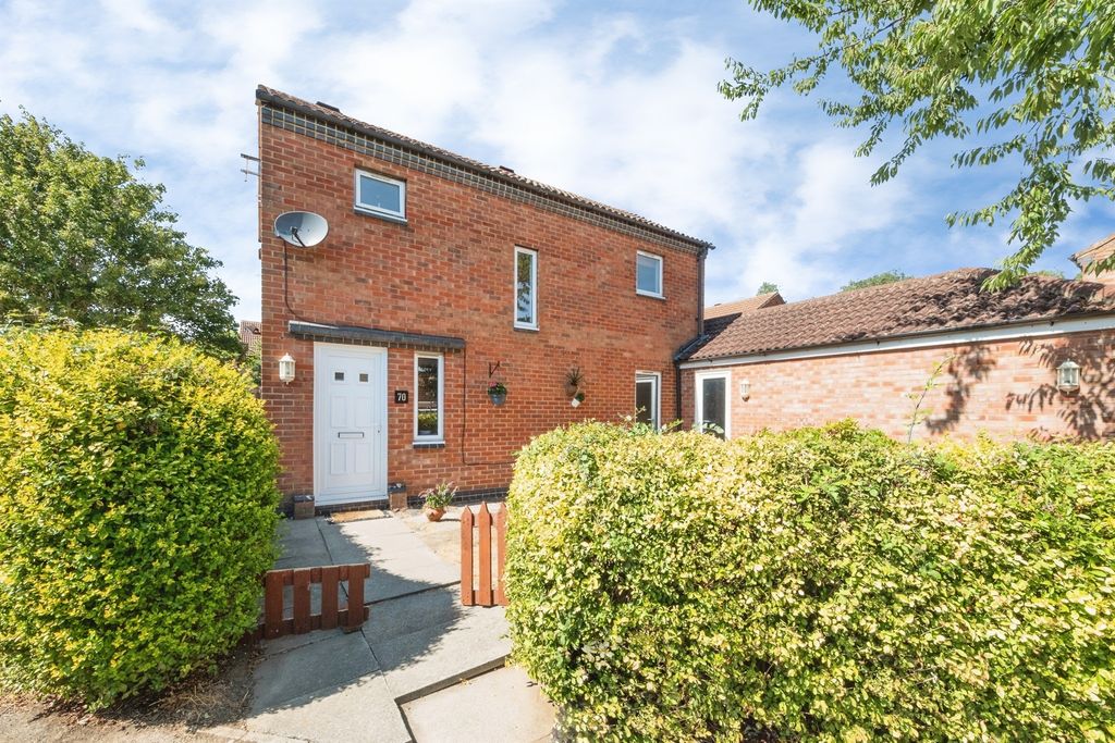 Property photo 1 of 12