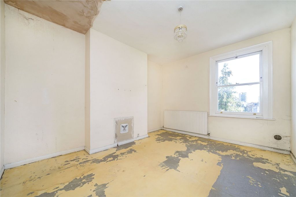 Property photo 3 of 11 Picture No. 05