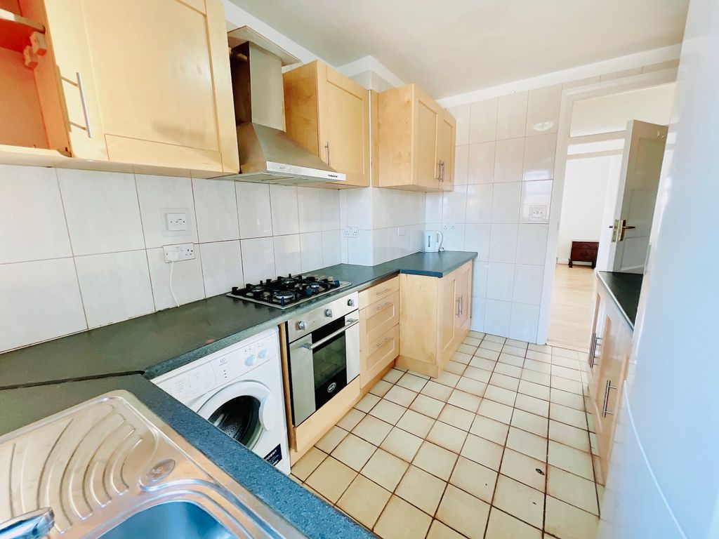 Property photo 3 of 4