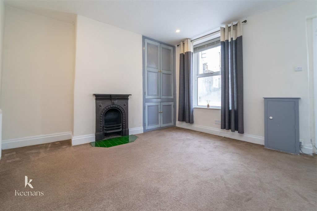 Property photo 2 of 24