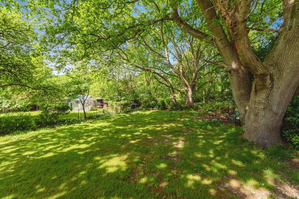 Property photo 3 of 17 Photo