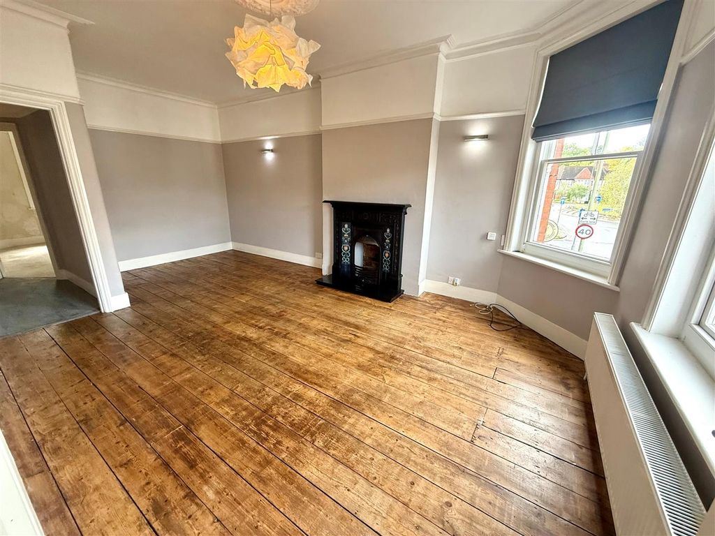 Property photo 3 of 18 Living Dining Room