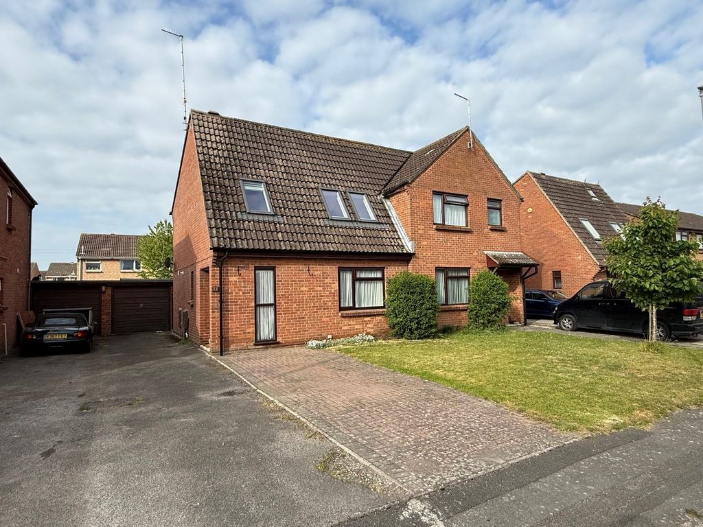 Property photo 1 of 30