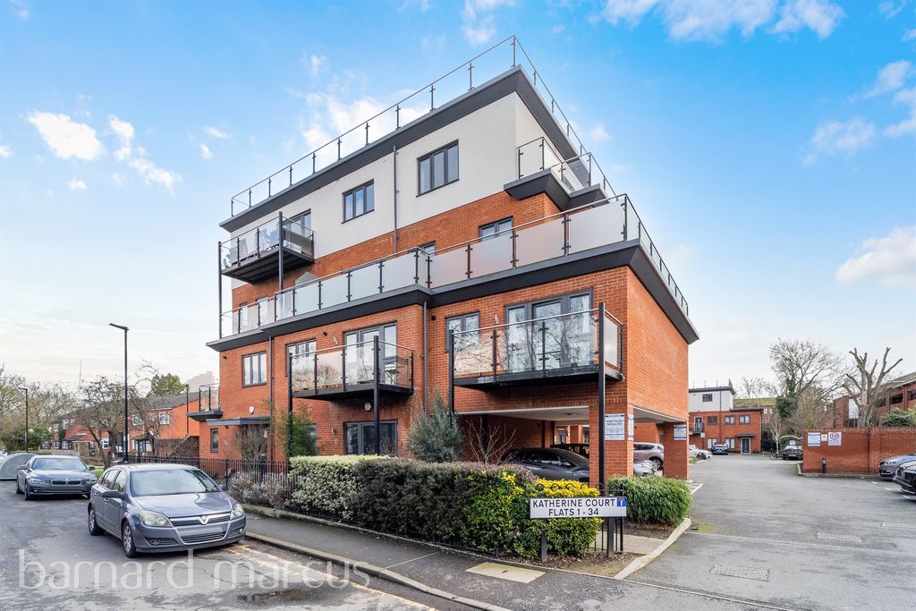 Property photo 1 of 9