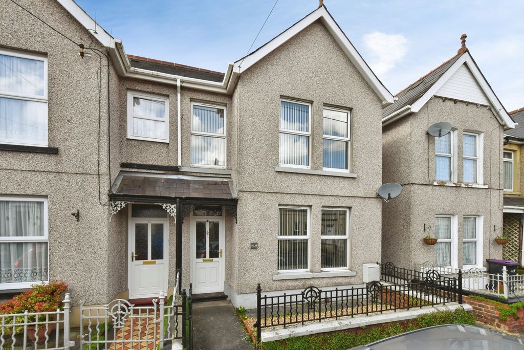 Property photo 1 of 20 Pbox-Img.Jpg