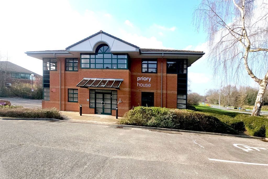 Property photo 1 of 8