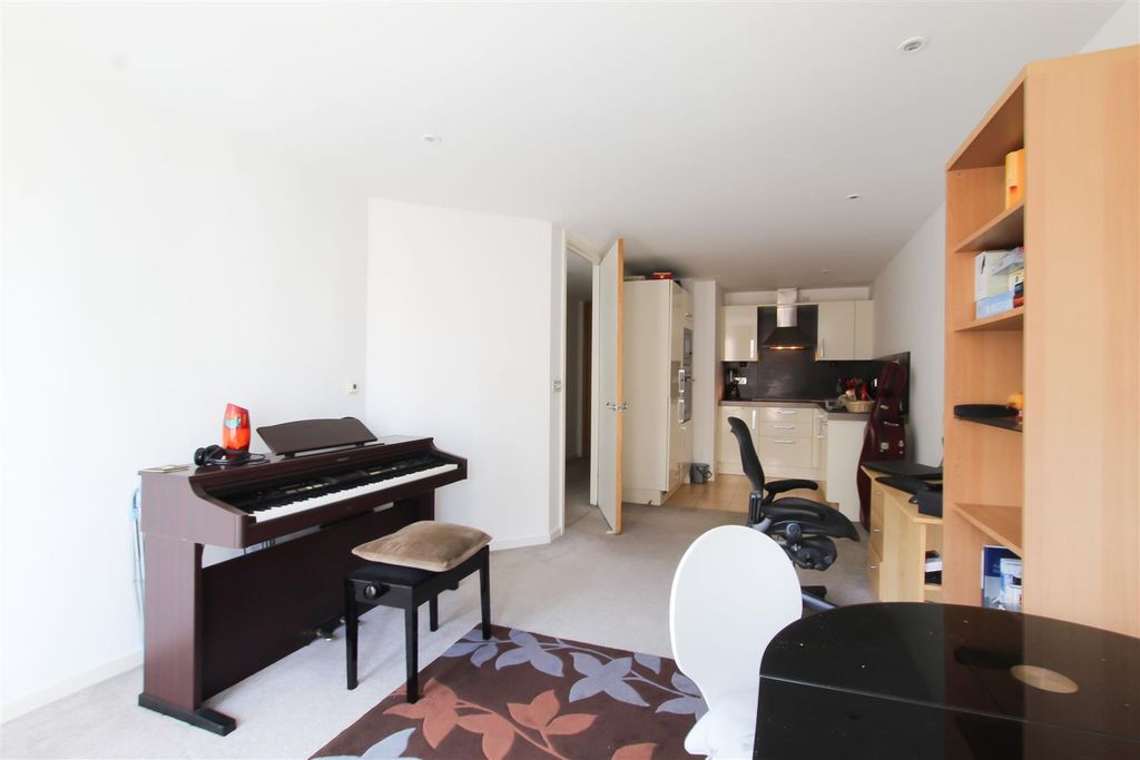Property photo 2 of 15 Img_9587.Jpg