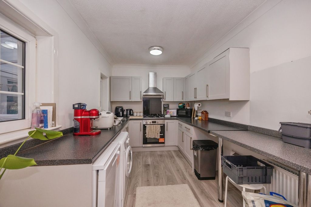 Property photo 2 of 12 Pbox-Img.Jpg