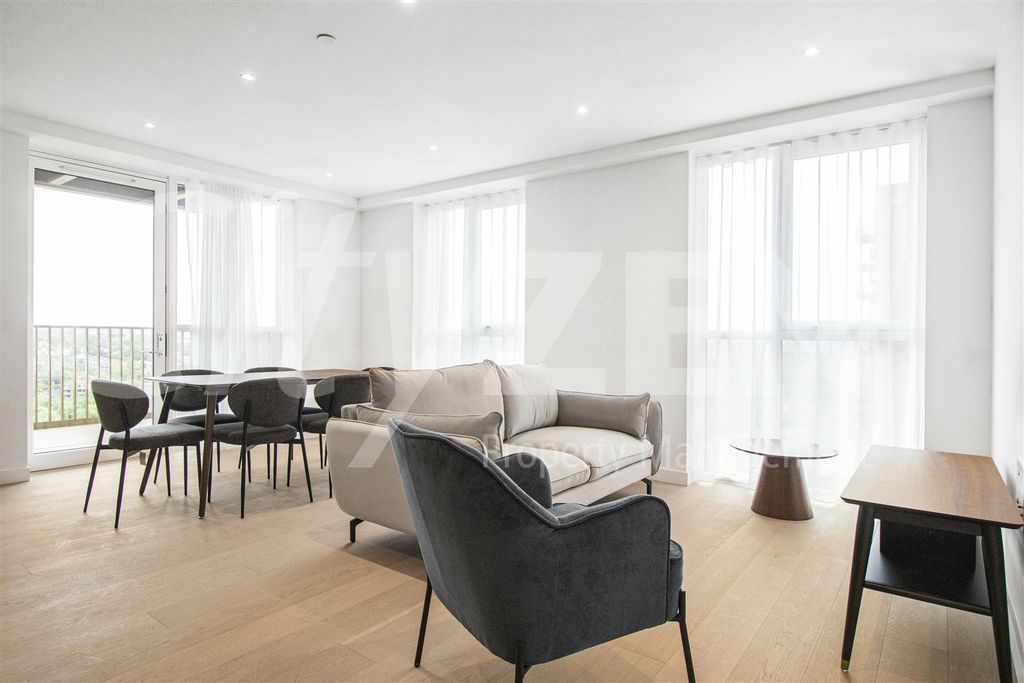 Property photo 1 of 48 Reception