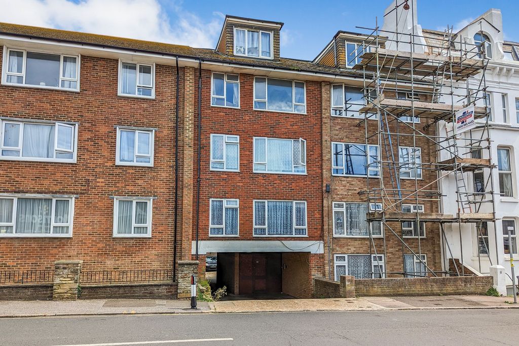 Property photo 1 of 10 Flat 6, Beachcroft, Pelham Place, Seaford, Bn25 1En