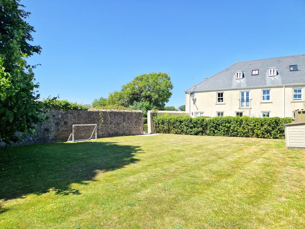 Additional image 4 of 2 bed flat for sale5 Highstead, St Saviour JE2