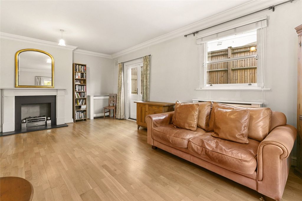 Property photo 3 of 15 Picture No. 07