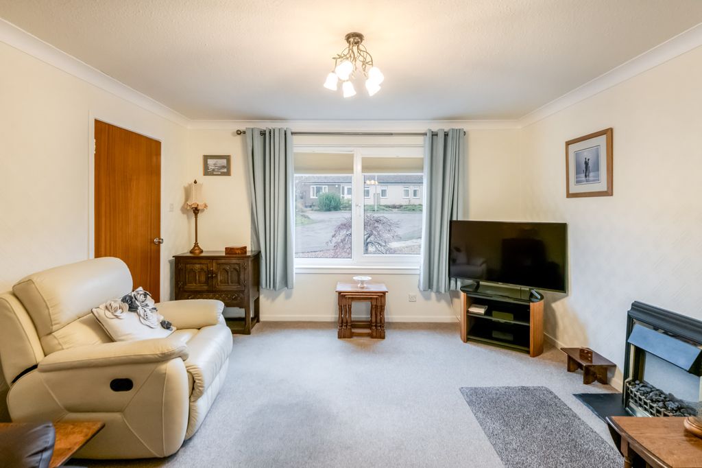 Property photo 3 of 24