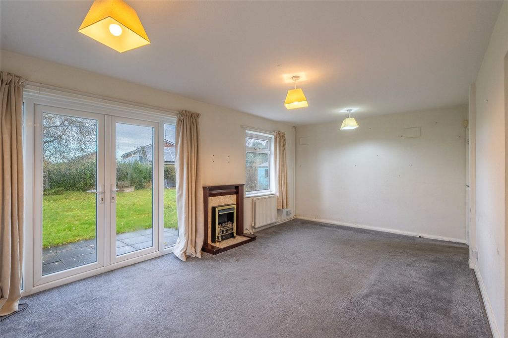 Property photo 2 of 41 Picture No. 44