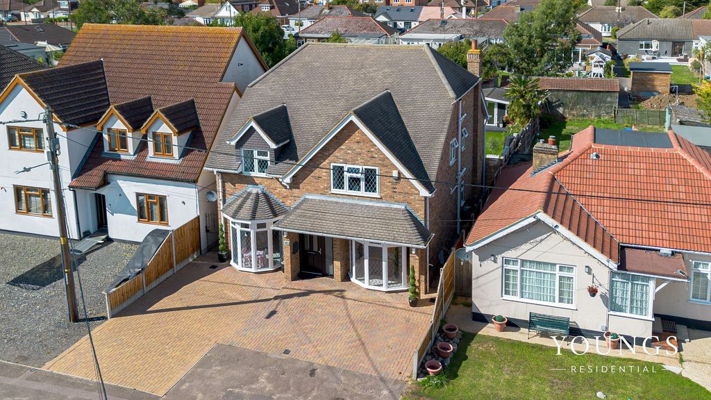 Property photo 2 of 78