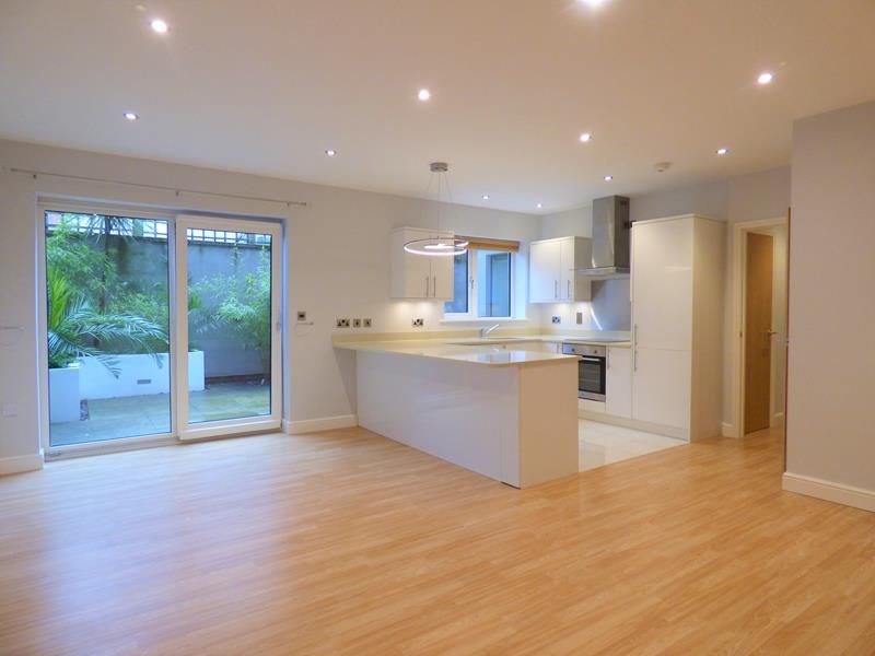 Property photo 2 of 15 Photo 16