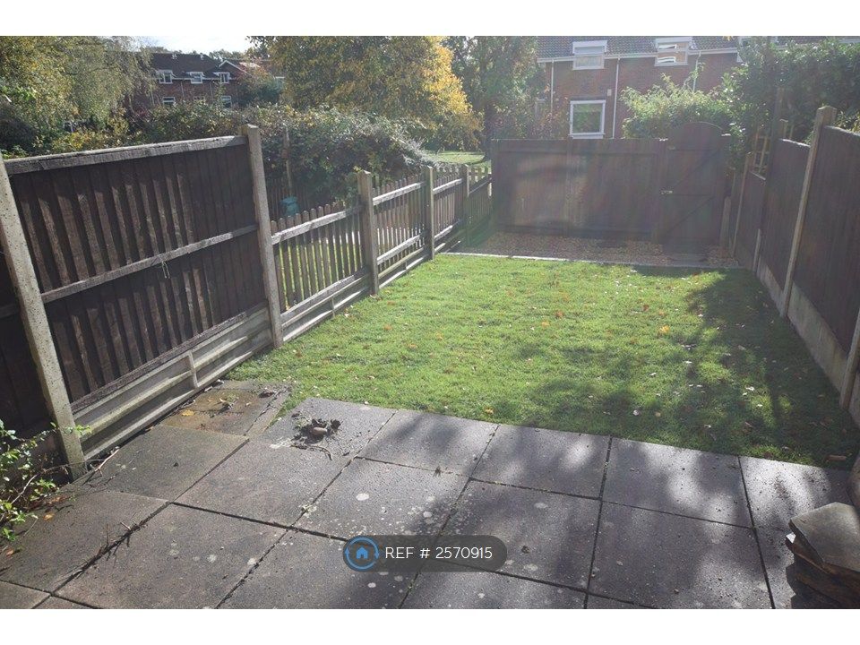 Property photo 3 of 9 Garden