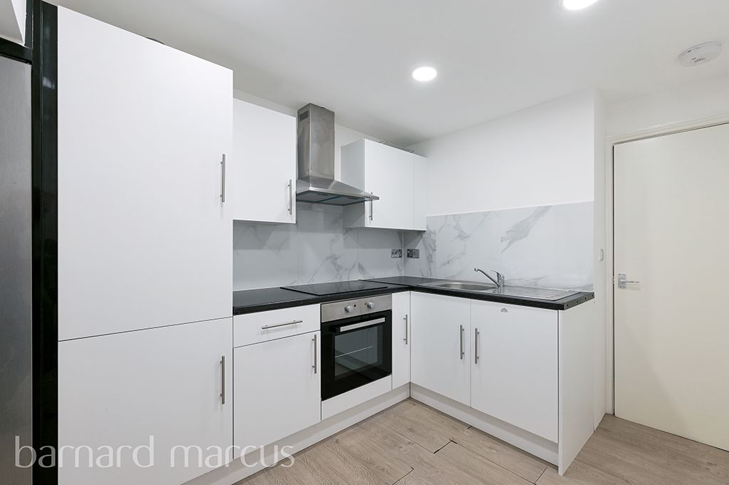 Property photo 1 of 8 Kitchen
