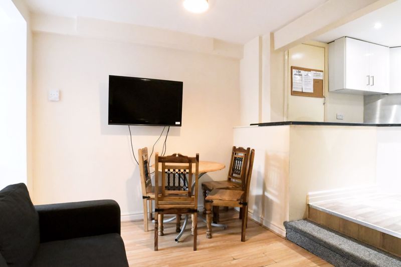 Property photo 2 of 17 Photo 21
