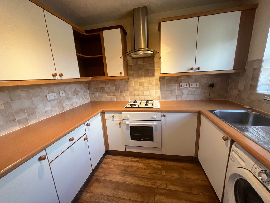 Property photo 2 of 9