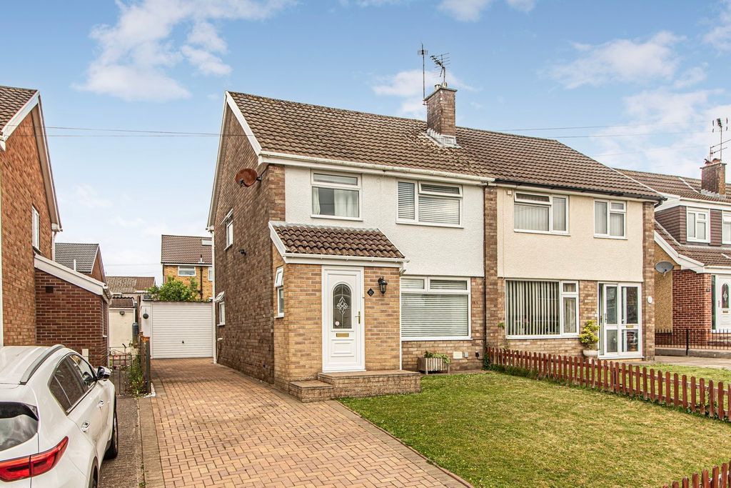 Property photo 2 of 29