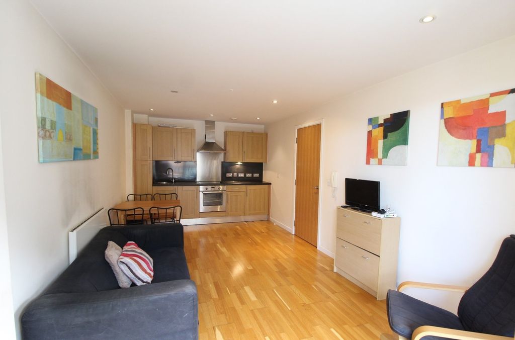 Property photo 3 of 13 Picture No. 24