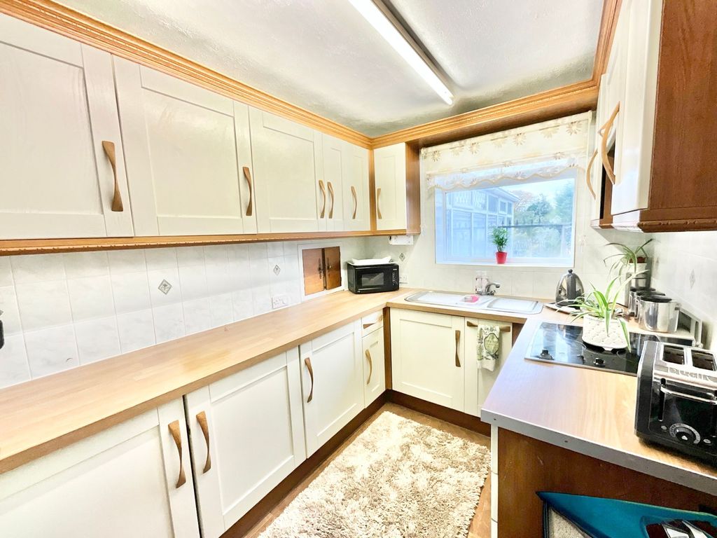 Property photo 3 of 24