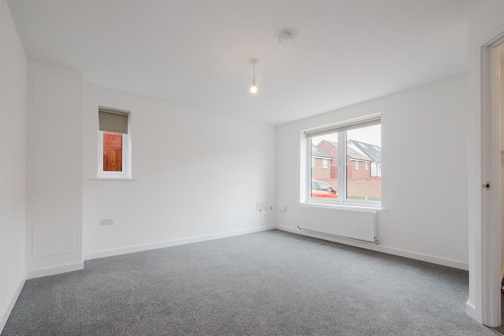 Property photo 3 of 7 P1955541.Jpg