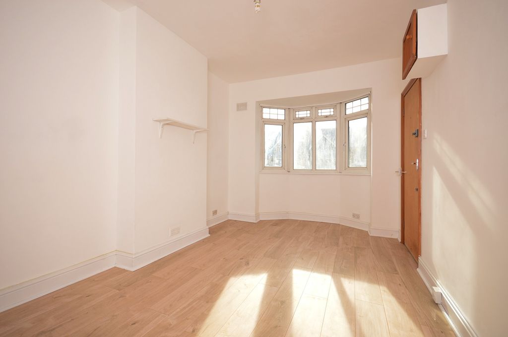 Property photo 1 of 6 Main Image