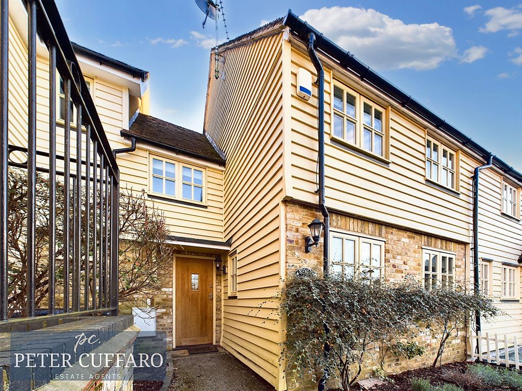 Property photo 1 of 25