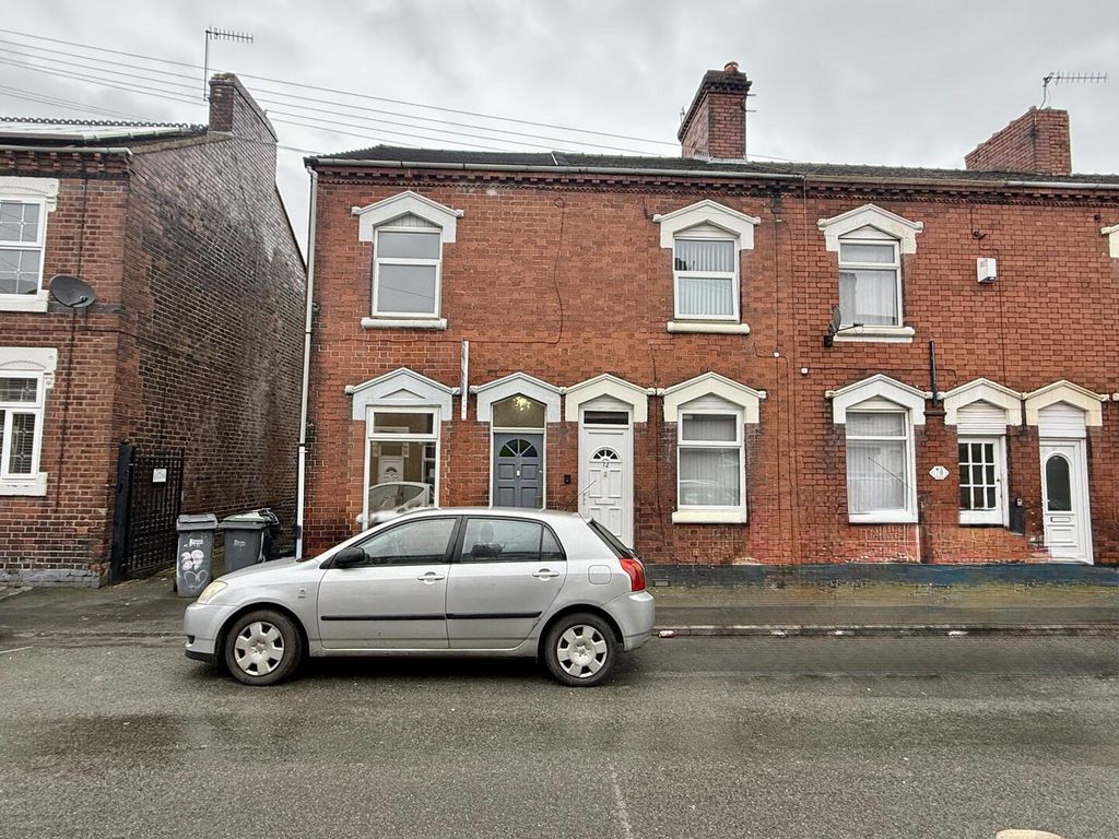 Property photo 2 of 25 Front (Exterior)