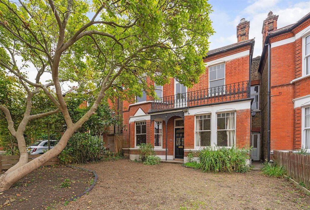 Property photo 1 of 19