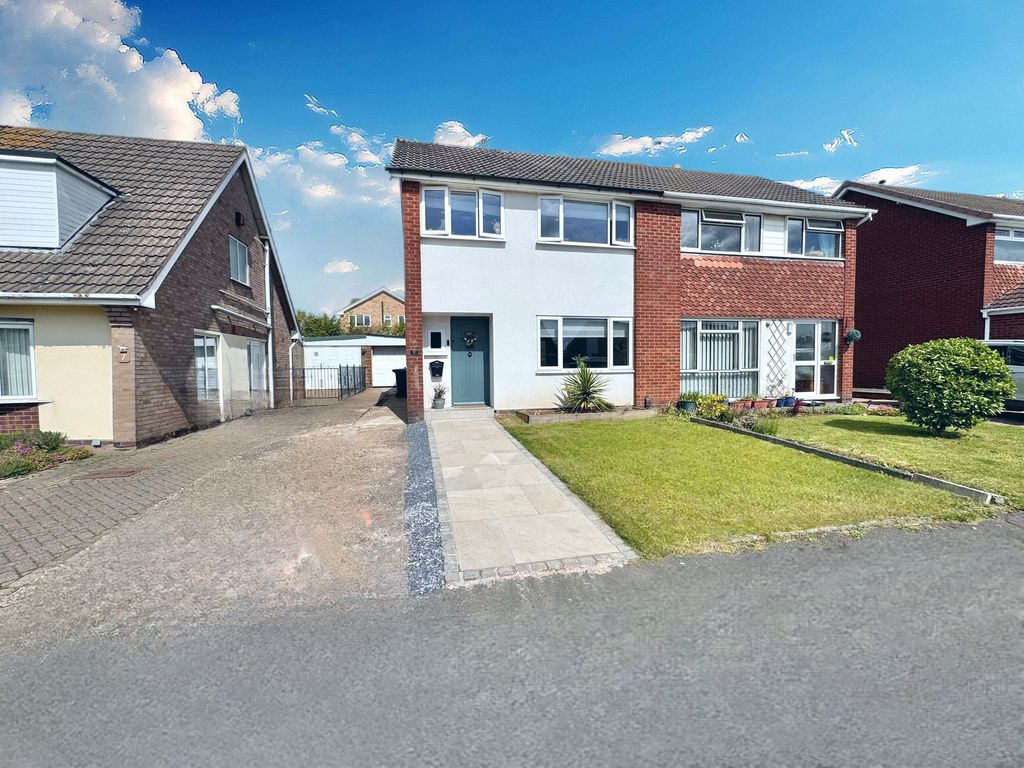 Property photo 1 of 33