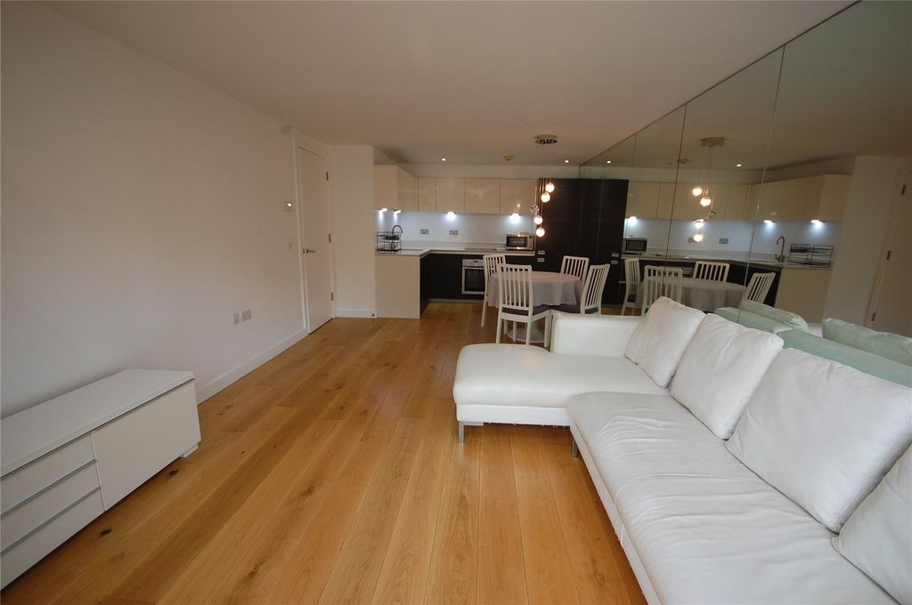 Property photo 3 of 9 Picture No. 41