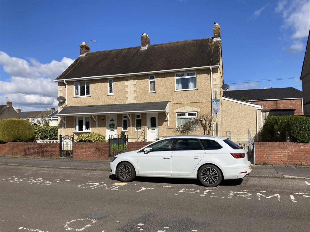 Property photo 1 of 18 Front External.Jpeg