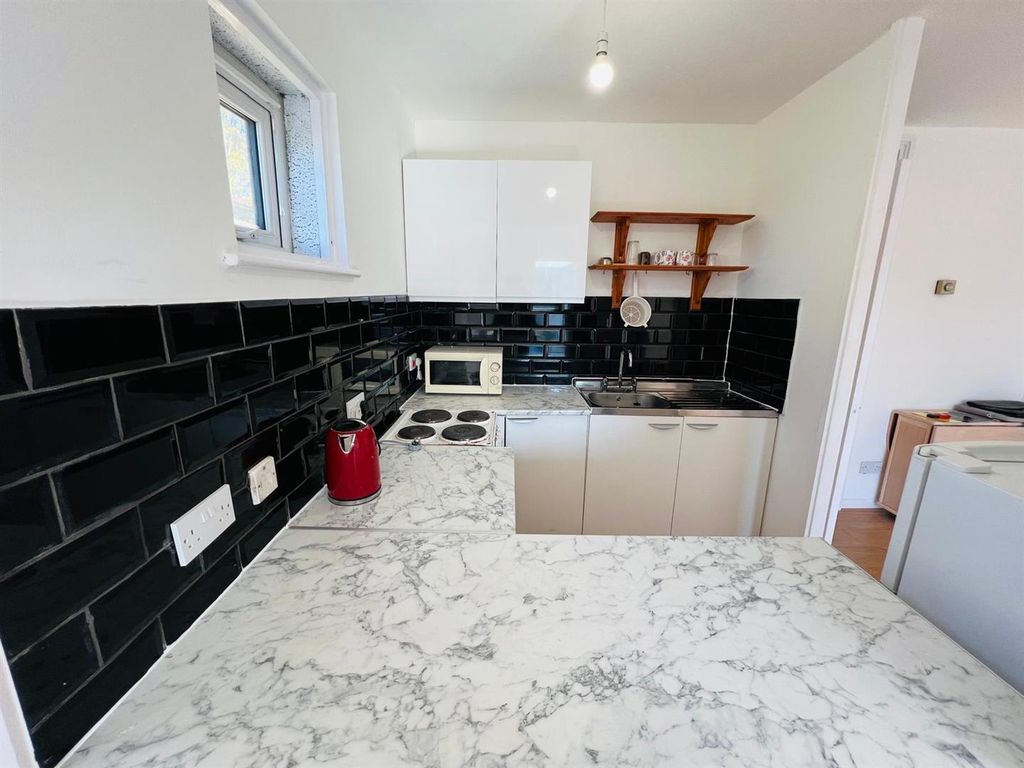 Property photo 2 of 9 Img-20251024-Wa0008.Jpg