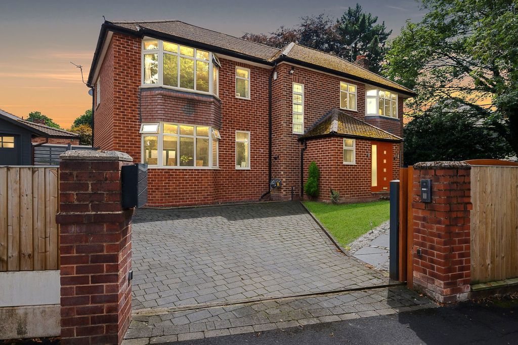 Property photo 1 of 27