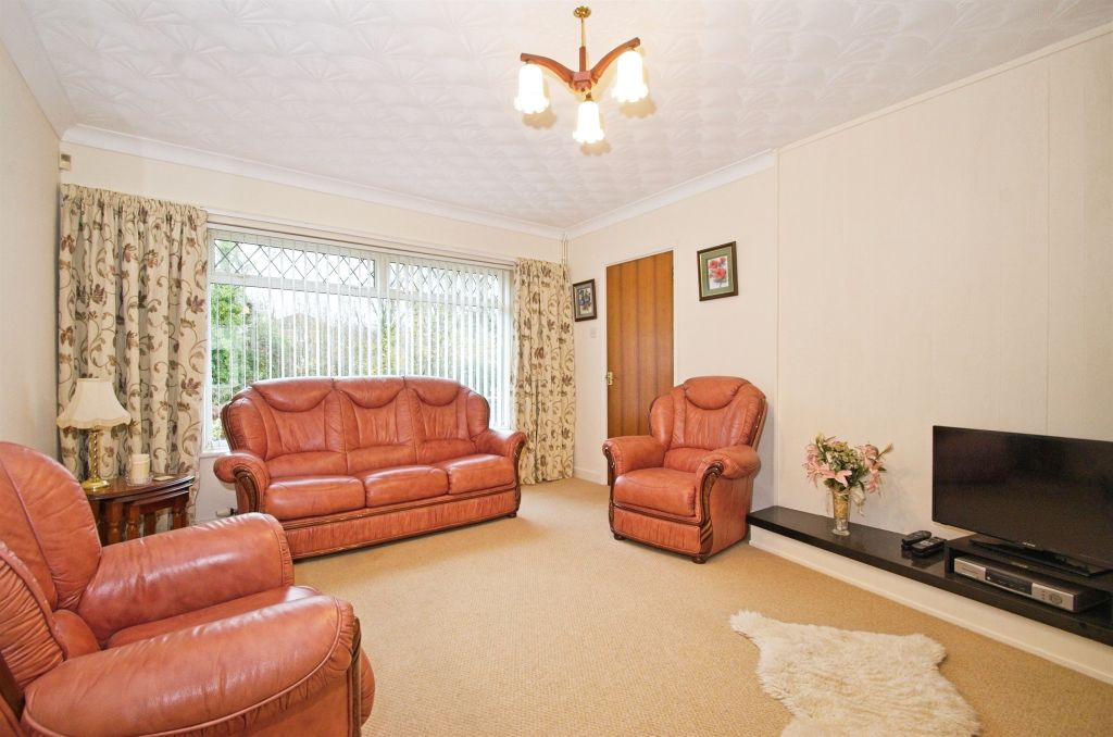 Property photo 2 of 25