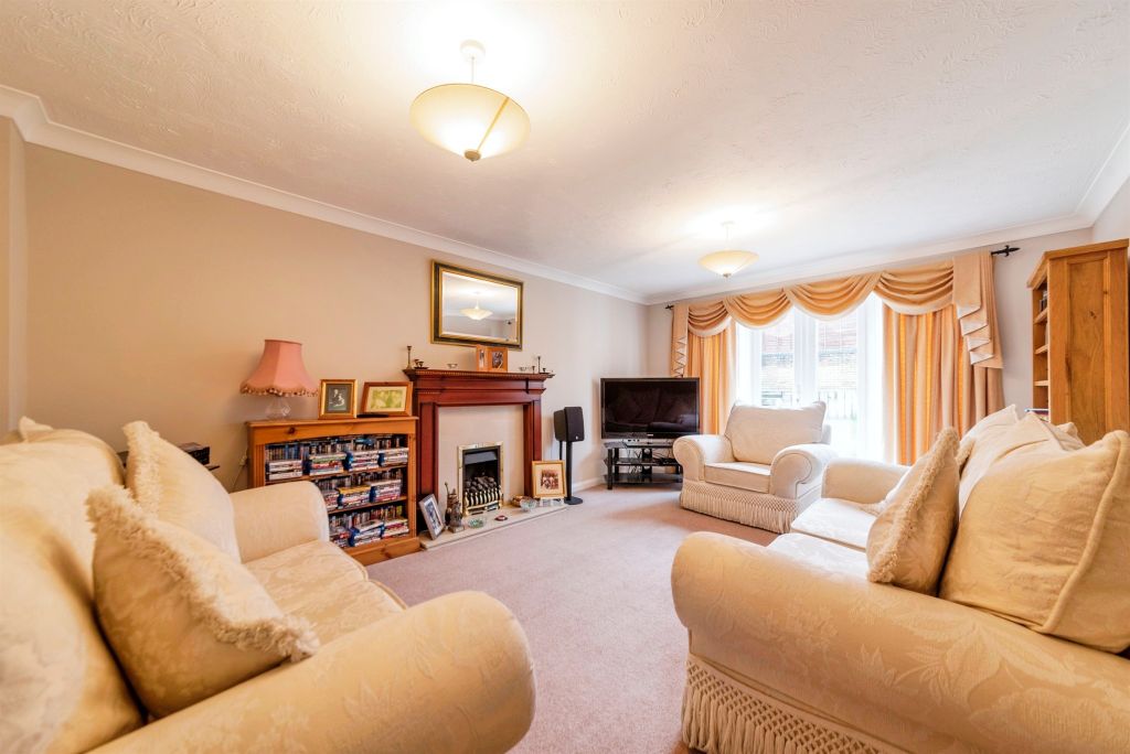 Property photo 3 of 17