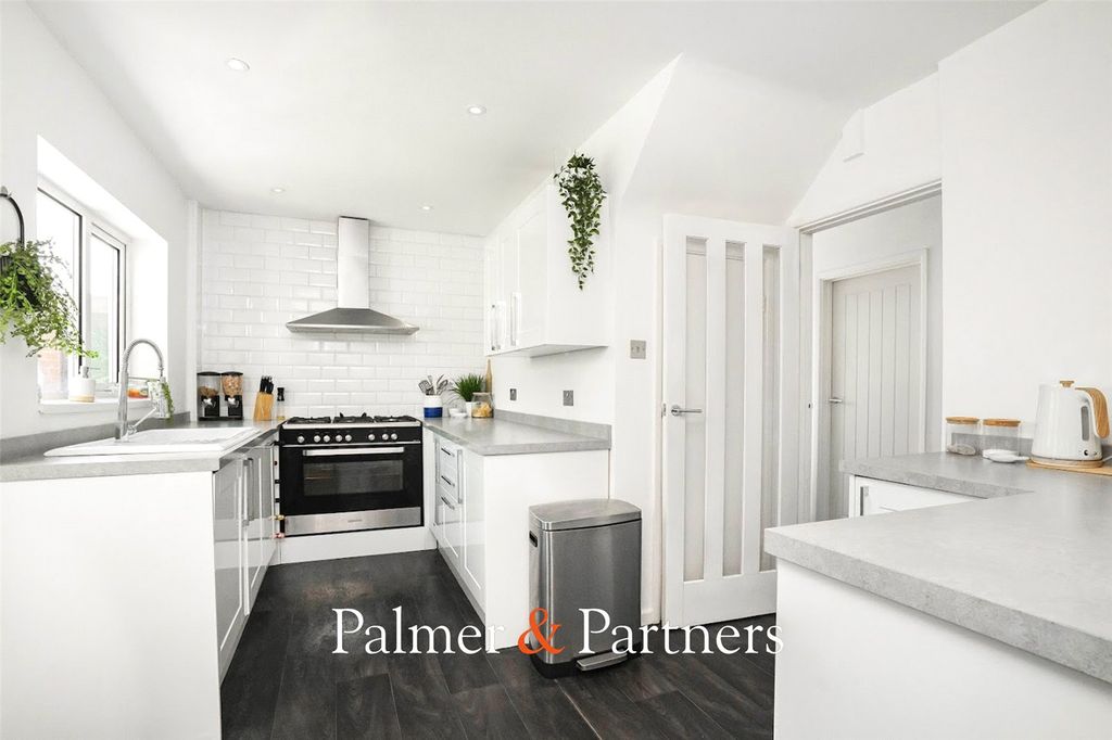 Property photo 3 of 15 Picture No. 19