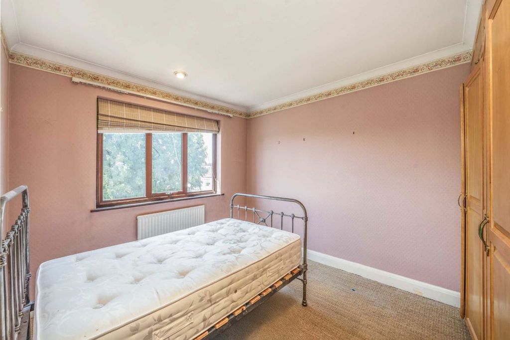 Property photo 3 of 3