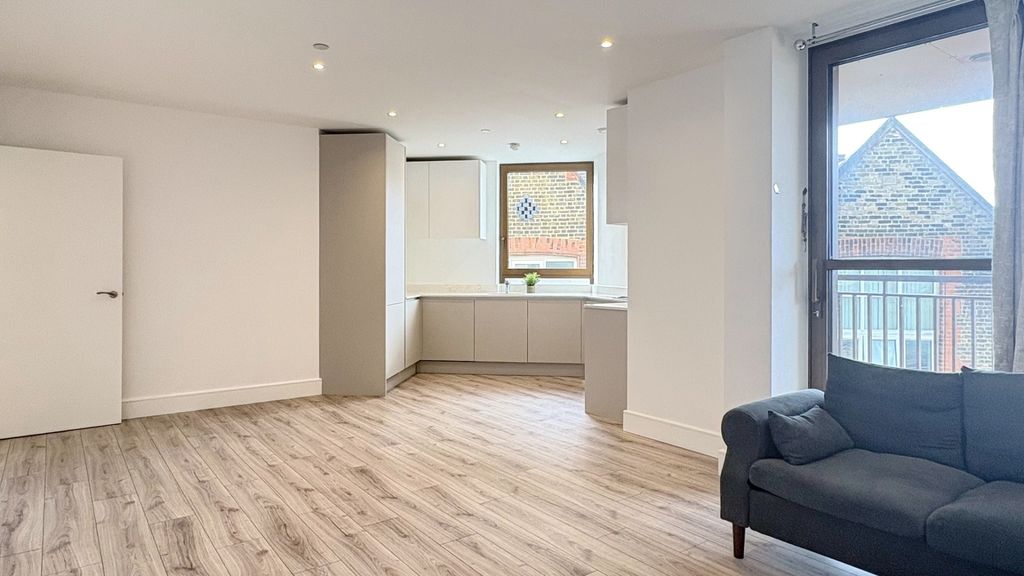 Property photo 3 of 15 Bright, Modern Living Area With Large Window And B...