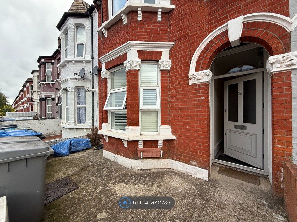 Property photo 1 of 12
