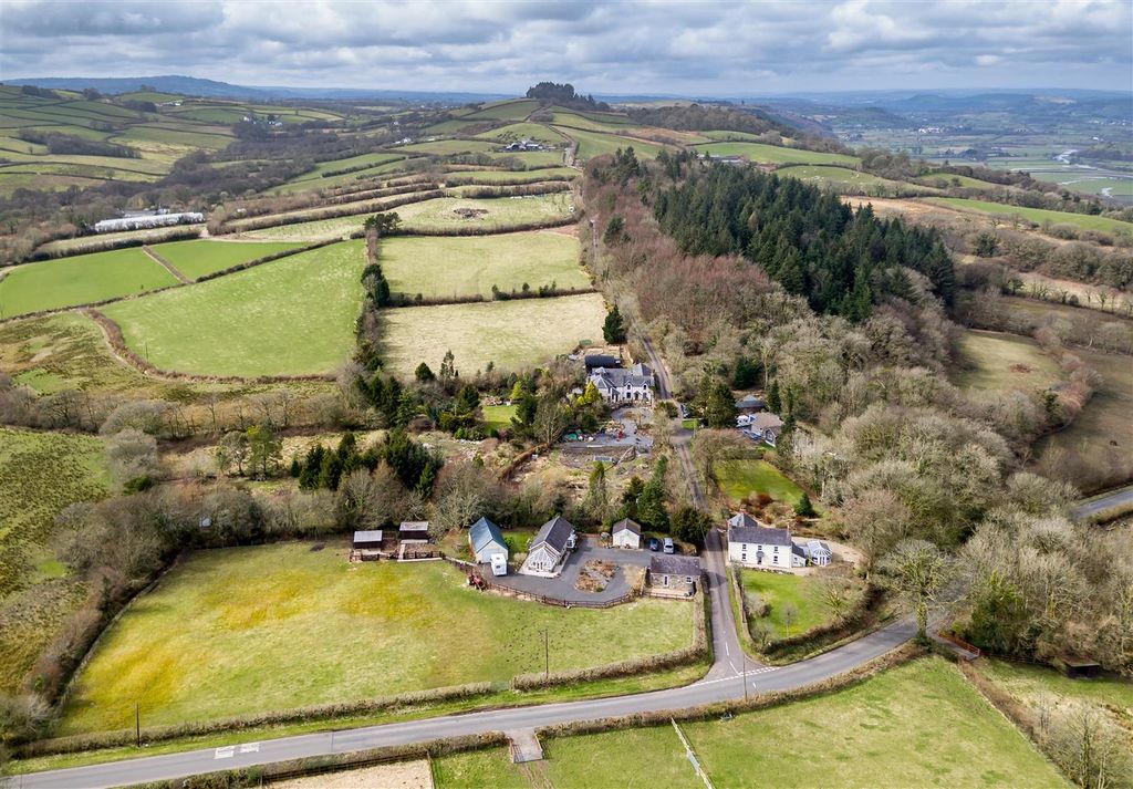 Property photo 1 of 53 Penrhiw1.Jpg