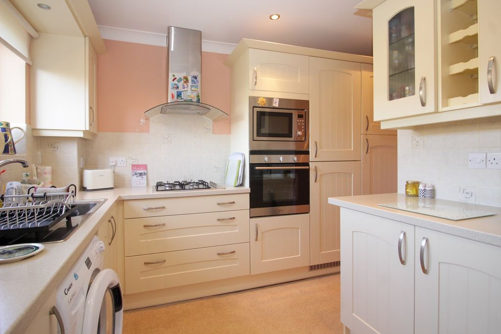 Property photo 2 of 15