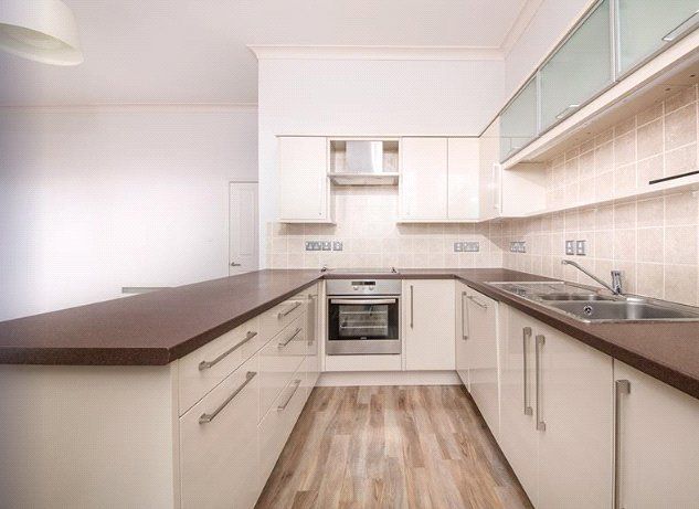 Property photo 3 of 8 Picture 3